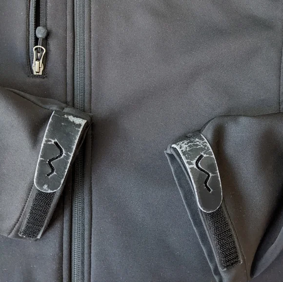 Saskatchewan Rough Riders CFL Jacket. Men's Size Large - Picture 5 of 6